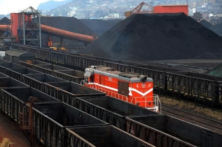 煤炭供需矛盾加剧 进口煤限制政策暂时取消